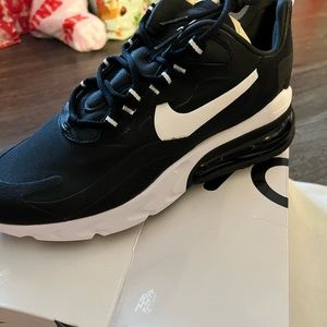 Mens Nike Air Max 270 React